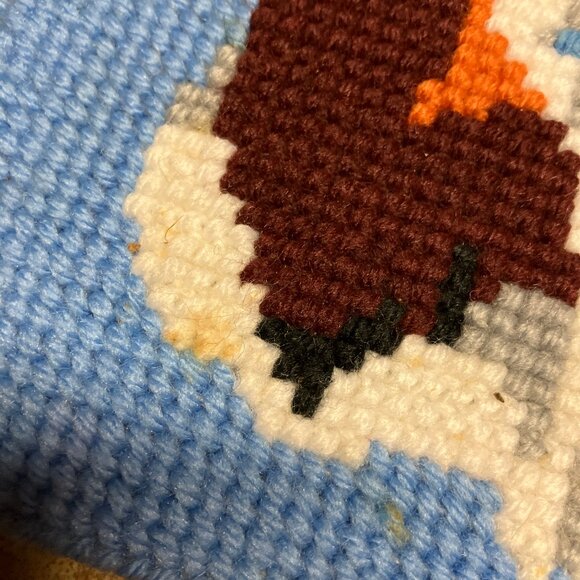 Plastic canvas vintage needle work picture kitten and puppy kitschy home decor - Picture 4 of 6